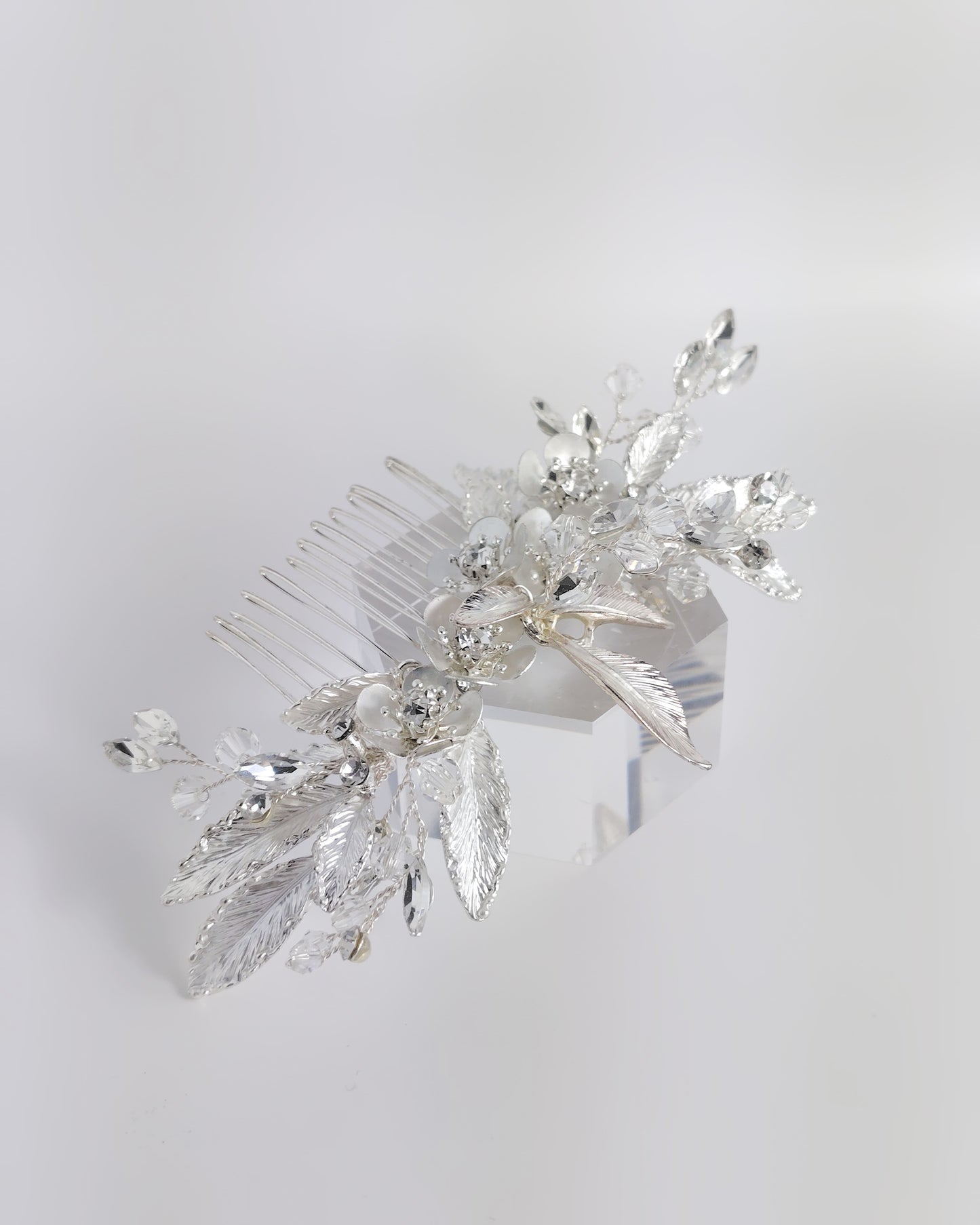 【CERIA|チェリア】Petal Wing Comb