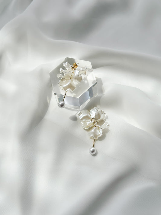 【CERIA|チェリア】hanabira pear pierce