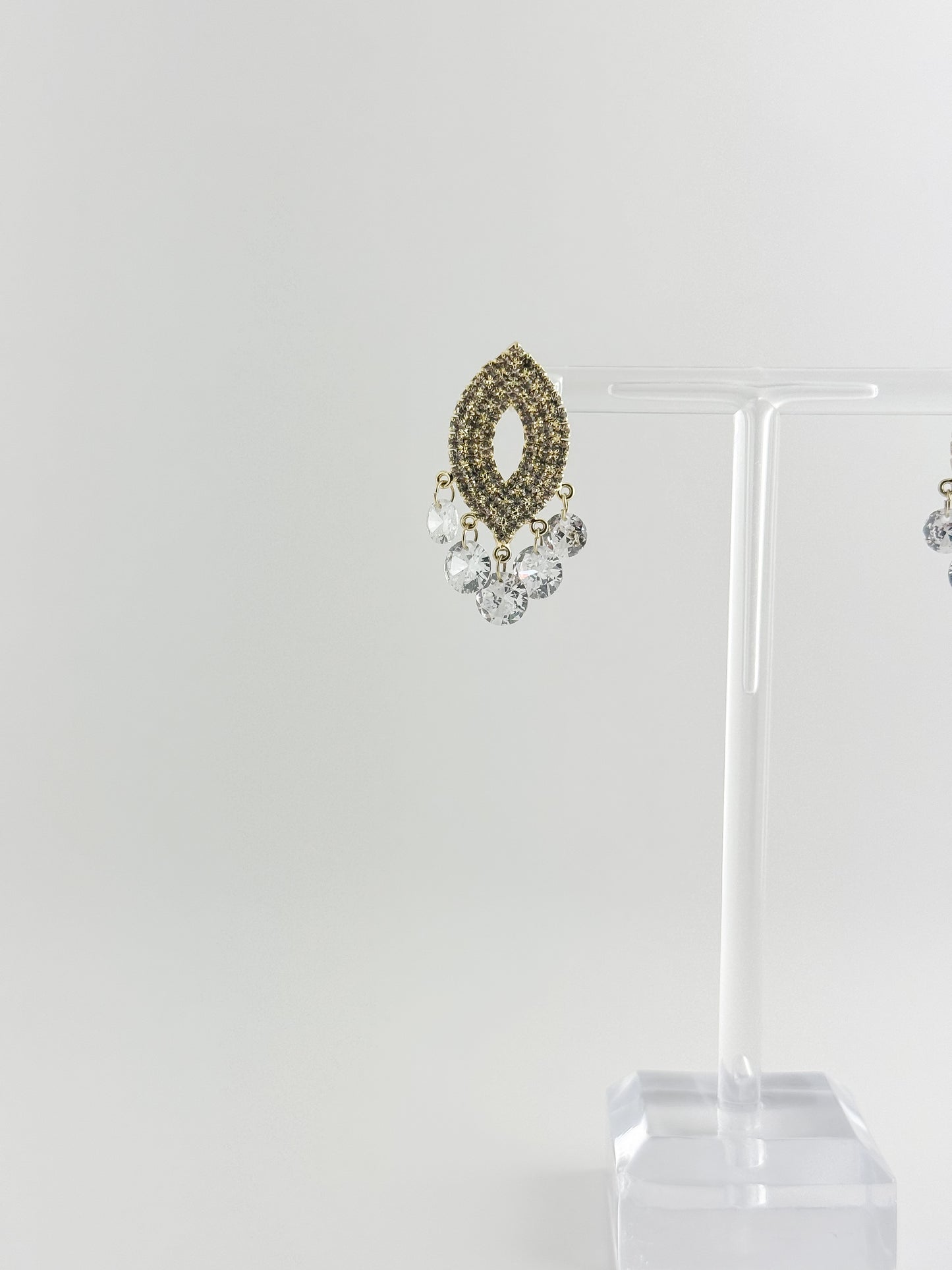【CERIA|チェリア】Drop gold pierce