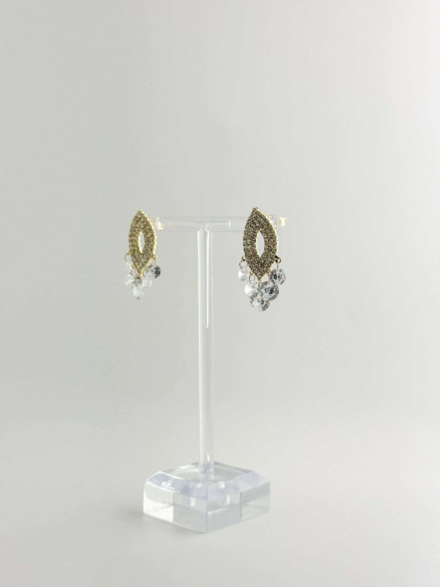 【CERIA|チェリア】Drop gold pierce