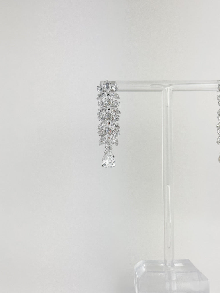 【CERIA|チェリア】Shimmering silver pierce